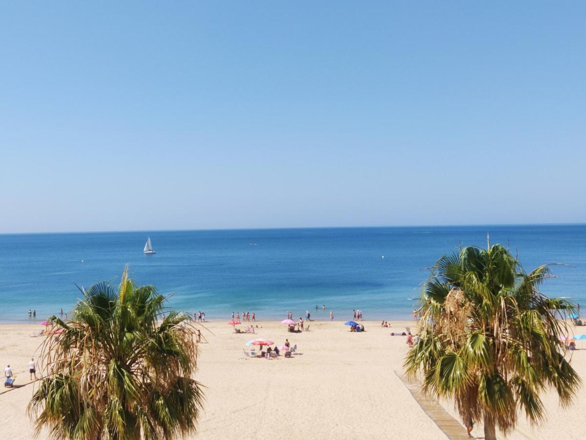 Atico Al Sol En Primera Linea De Playa Apartment Rota Exterior photo