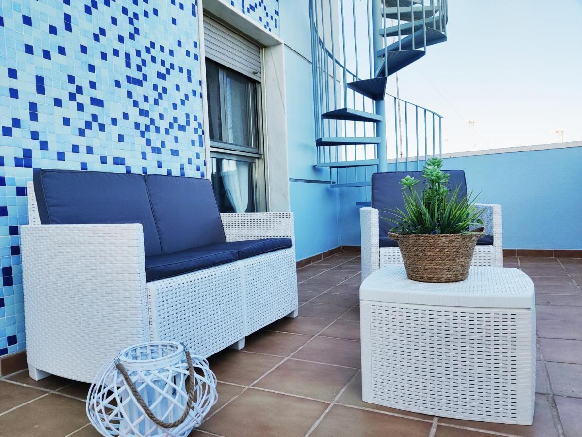Atico Al Sol En Primera Linea De Playa Apartment Rota Exterior photo